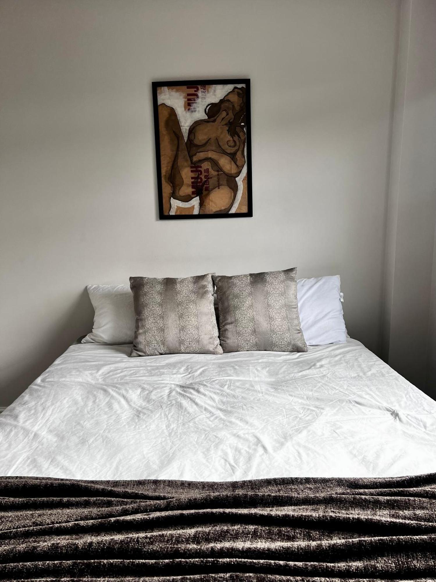 Bright And Modern Flat Near Portobello Road And The Canal 런던 외부 사진